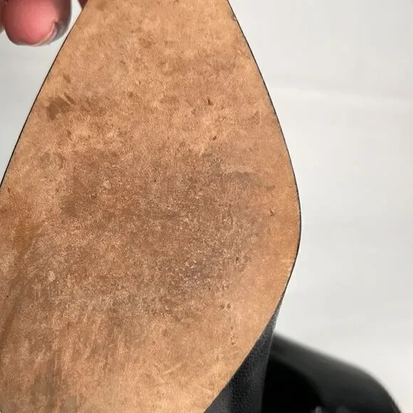 Vero VE Black Leather Pumps with fringe buckle - Picture 12 of 13